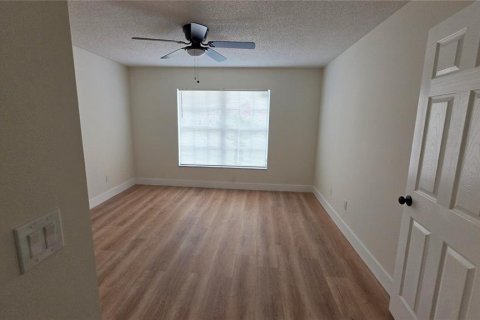Casa en venta en Apopka, Florida, 3 dormitorios, 136.38 m2 № 2202321 - foto 14