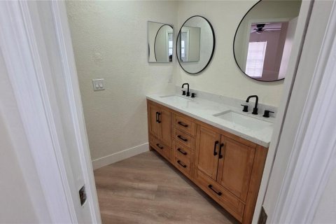 Casa en venta en Apopka, Florida, 3 dormitorios, 136.38 m2 № 2202321 - foto 12