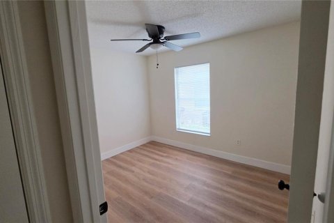 Casa en venta en Apopka, Florida, 3 dormitorios, 136.38 m2 № 2202321 - foto 16