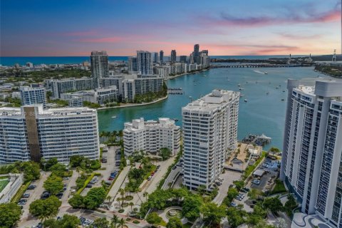 Copropriété à vendre à Miami Beach, Floride: 2 chambres, 161 m2 № 2152818 - photo 2