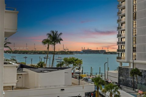 Copropriété à vendre à Miami Beach, Floride: 2 chambres, 161 m2 № 2152818 - photo 5