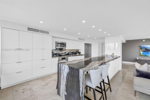 Copropriété à vendre à Miami Beach, Floride: 2 chambres, 161 m2 № 2152818 - photo 13