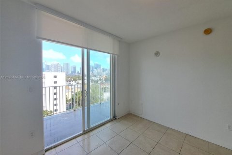 Appartement à louer à Miami, Floride: 2 chambres № 2084860 - photo 2