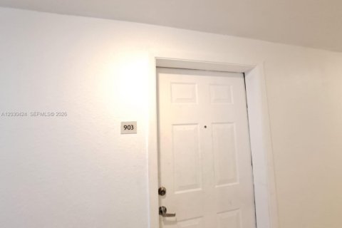 Appartement à louer à Miami, Floride: 2 chambres № 2084860 - photo 11