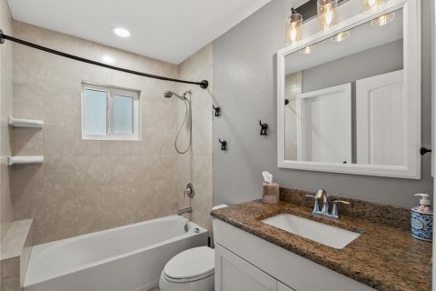 Villa ou maison à vendre à North Port, Floride: 3 chambres, 172.71 m2 № 2428732 - photo 26