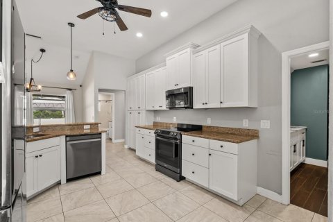 Villa ou maison à vendre à North Port, Floride: 3 chambres, 172.71 m2 № 2428732 - photo 20