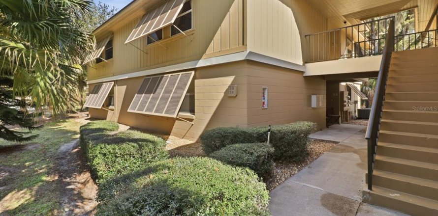Condo in Deltona, Florida, 2 bedrooms № 2148622