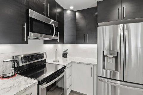 Condo in Deltona, Florida, 2 bedrooms № 2148622 - photo 5