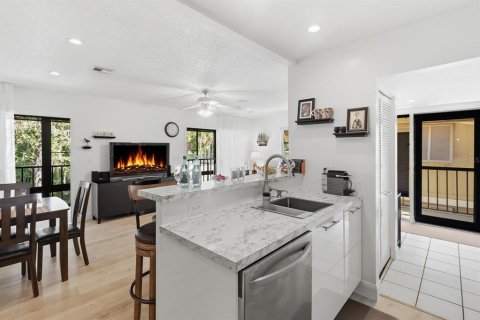 Condo in Deltona, Florida, 2 bedrooms № 2148622 - photo 7