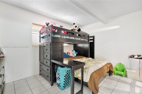 Condo in Pompano Beach, Florida, 2 bedrooms  № 1794628 - photo 11