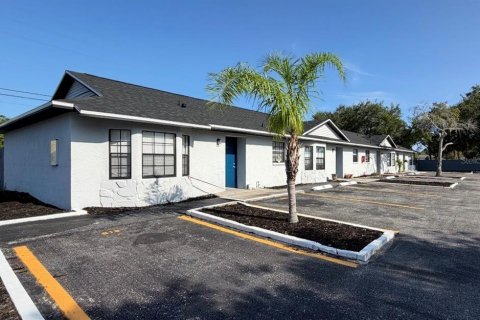 Villa ou maison à Tarpon Springs, Floride 2 chambres, 92.9 m2 № 2321370