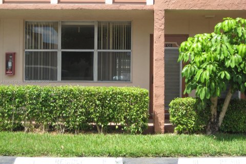 Condominio en venta en Sunrise, Florida, 1 dormitorio № 2017045 - foto 13