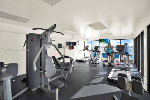 Copropriété à vendre à Hollywood, Floride: 1 chambre, 73.39 m2 № 2001195 - photo 25