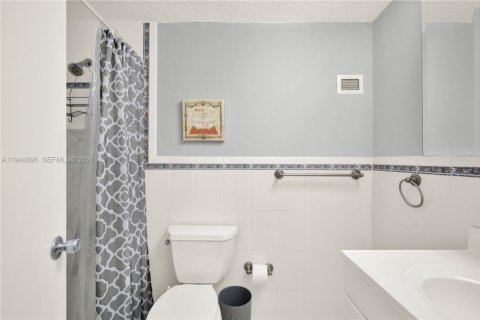 Copropriété à vendre à Hollywood, Floride: 1 chambre, 73.39 m2 № 2001195 - photo 14