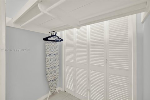 Copropriété à vendre à Hollywood, Floride: 1 chambre, 73.39 m2 № 2001195 - photo 13