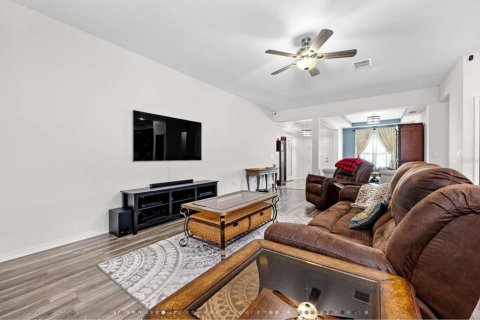 Villa ou maison à vendre à Newberry, Floride: 4 chambres, 225.94 m2 № 2347974 - photo 8