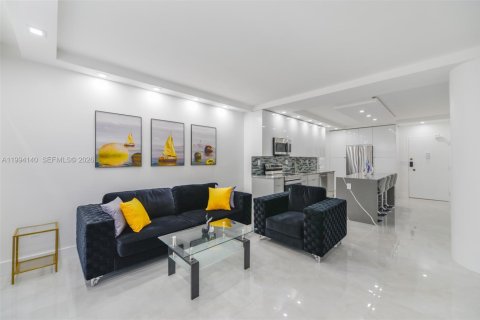 Купить кондоминиум в Халландейл-Бич, Флорида 1 спальня, 80.82м2, № 2055842 - фото 11