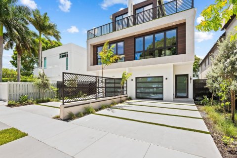 Townhouse in Fort Lauderdale, Florida 3 bedrooms, 312.99 sq.m. № 2399985