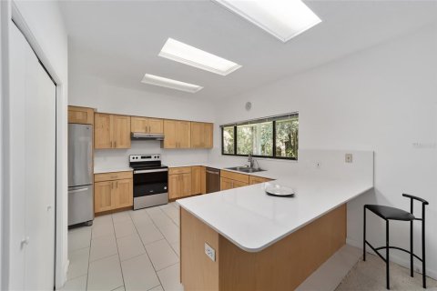 House in Gainesville, Florida 4 bedrooms, 266.91 sq.m. № 1374669 - photo 11