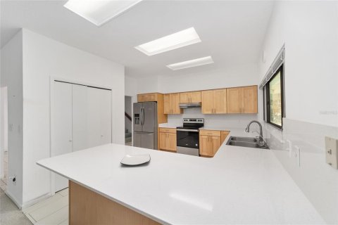House in Gainesville, Florida 4 bedrooms, 266.91 sq.m. № 1374669 - photo 13