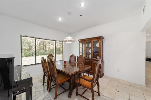 House in Gainesville, Florida 4 bedrooms, 266.91 sq.m. № 1374669 - photo 8