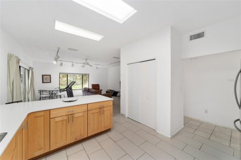 House in Gainesville, Florida 4 bedrooms, 266.91 sq.m. № 1374669 - photo 14