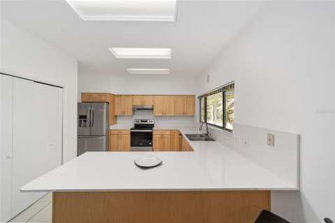 House in Gainesville, Florida 4 bedrooms, 266.91 sq.m. № 1374669 - photo 12
