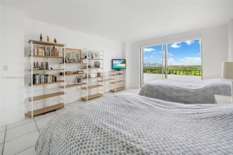 Copropriété à louer à Key Biscayne, Floride: 2 chambres, 117.06 m2 № 1968639 - photo 17