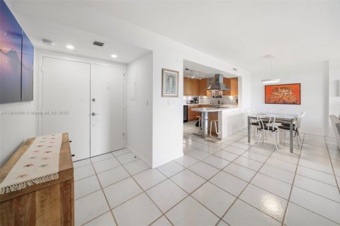 Copropriété à louer à Key Biscayne, Floride: 2 chambres, 117.06 m2 № 1968639 - photo 27