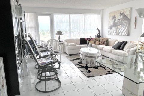 Copropriété à vendre à Fort Lauderdale, Floride: 2 chambres, 104.05 m2 № 2372084 - photo 7