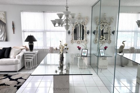 Copropriété à vendre à Fort Lauderdale, Floride: 2 chambres, 104.05 m2 № 2372084 - photo 6
