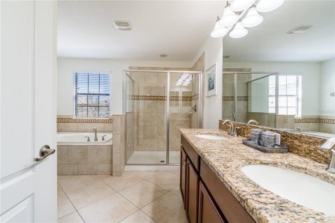 Villa ou maison à vendre à Davenport, Floride: 6 chambres, 284.56 m2 № 2148369 - photo 15