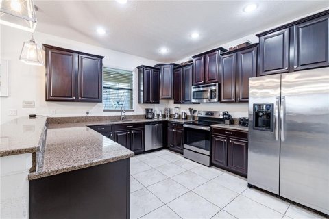 Villa ou maison à vendre à Davenport, Floride: 6 chambres, 284.56 m2 № 2148369 - photo 8