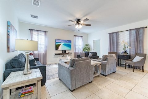 Villa ou maison à vendre à Davenport, Floride: 6 chambres, 284.56 m2 № 2148369 - photo 4