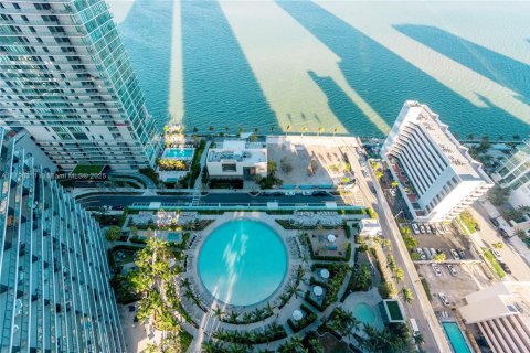 Condo in Miami, Florida, 2 bedrooms  № 1708053 - photo 12