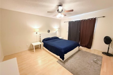 Duplex à vendre à Orlando, Floride: 2 chambres, 98.1 m2 № 2098233 - photo 21