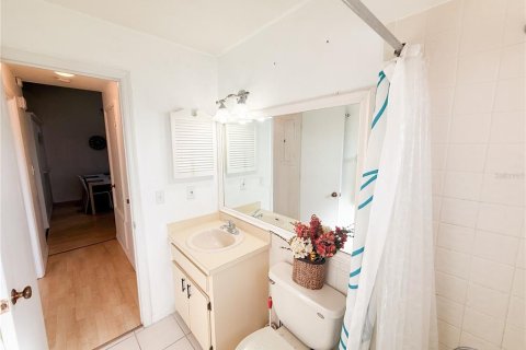 Duplex à vendre à Orlando, Floride: 2 chambres, 98.1 m2 № 2098233 - photo 26