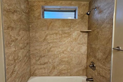 Снять в аренду квартиру в Ривьера-Бич, Флорида 3 комнаты, 71.35м2, № 2245928 - фото 15