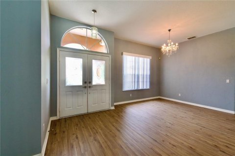 Casa en venta en Spring Hill, Florida, 3 dormitorios, 204.01 m2 № 2277344 - foto 3