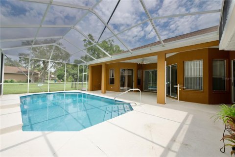Casa en venta en Spring Hill, Florida, 3 dormitorios, 204.01 m2 № 2277344 - foto 24