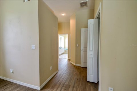 Casa en venta en Spring Hill, Florida, 3 dormitorios, 204.01 m2 № 2277344 - foto 17