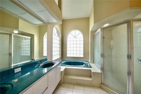 Casa en venta en Spring Hill, Florida, 3 dormitorios, 204.01 m2 № 2277344 - foto 19