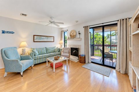 Townhouse in Sarasota, Florida 2 bedrooms, 134.34 sq.m. № 2378945 - photo 13