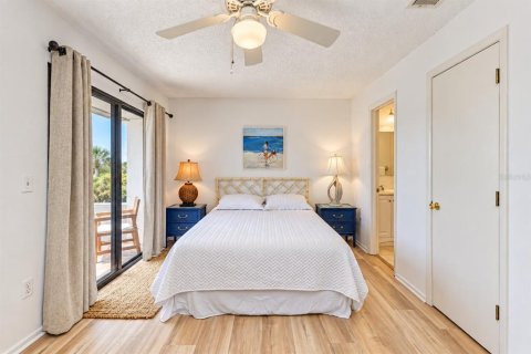 Townhouse in Sarasota, Florida 2 bedrooms, 134.34 sq.m. № 2378945 - photo 21