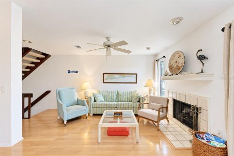 Townhouse in Sarasota, Florida 2 bedrooms, 134.34 sq.m. № 2378945 - photo 11
