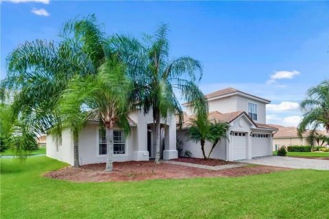 House in BELLALAGO in Kissimmee, Florida 5 bedrooms, 260.13 sq.m. № 2258237 - photo 2