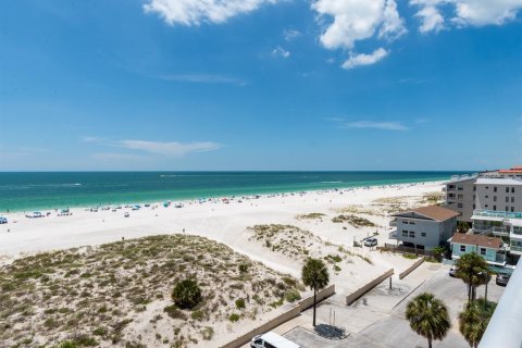 Condominio en alquiler en Clearwater, Florida, 3 dormitorios, 208.1 m2 № 2221809 - foto 12