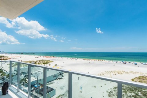 Condominio en alquiler en Clearwater, Florida, 3 dormitorios, 208.1 m2 № 2221809 - foto 26