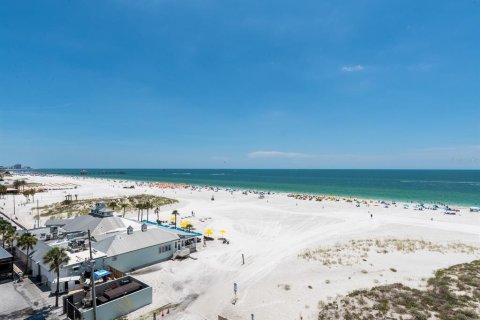 Condominio en alquiler en Clearwater, Florida, 3 dormitorios, 208.1 m2 № 2221809 - foto 10