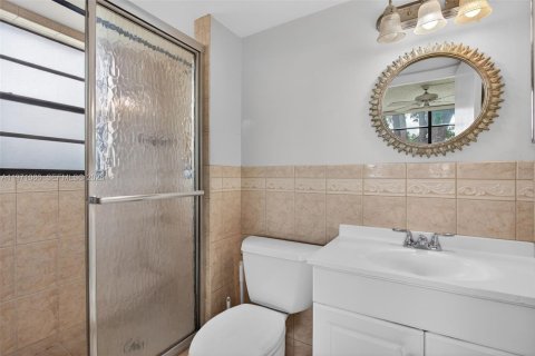 Купить кондоминиум в Маргит, Флорида 2 спальни, 92.9м2, № 2036625 - фото 20